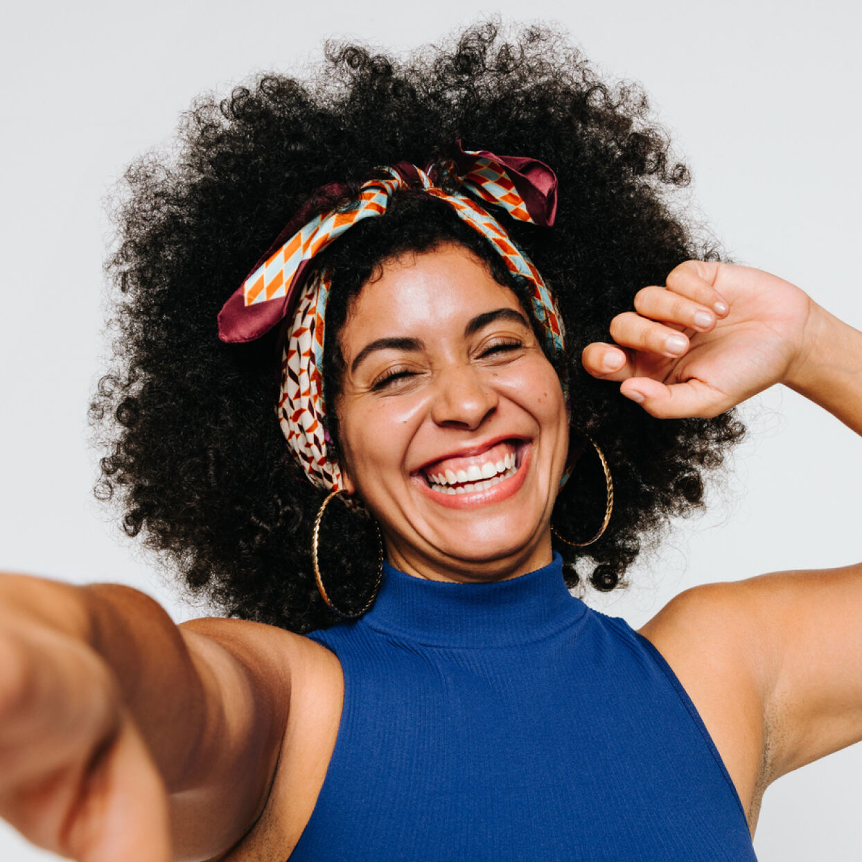 Woman smiling and wearing contact lenses